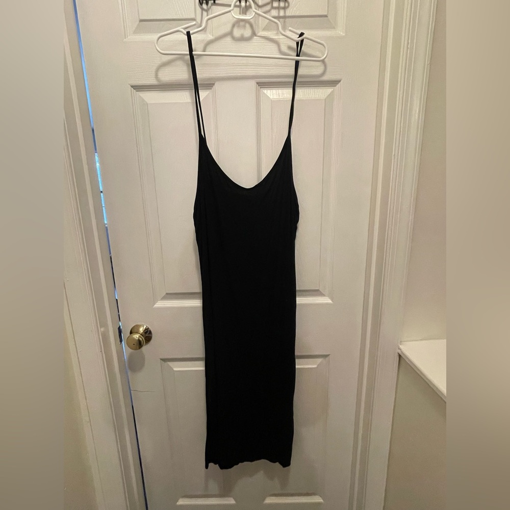 Boohoo black dress with slits on side